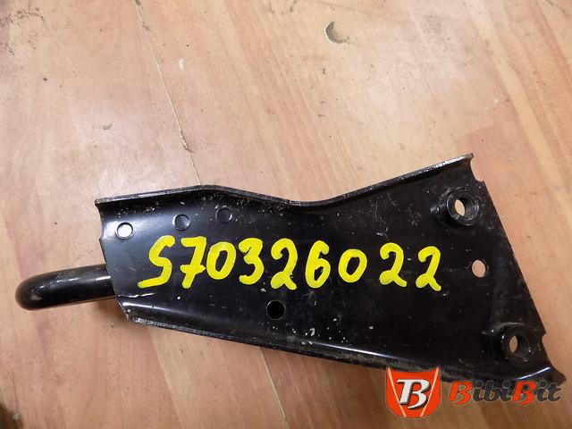 Буксировочный крюк Mitsubishi Outlander 3  2018 2.4 Бензин Мелитополь