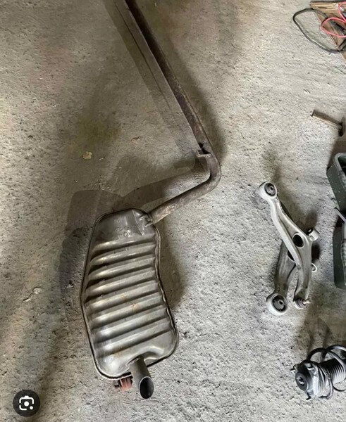 Правая бочка глушитель Hyundai Sonata 6  2013 2.0 Бензин 