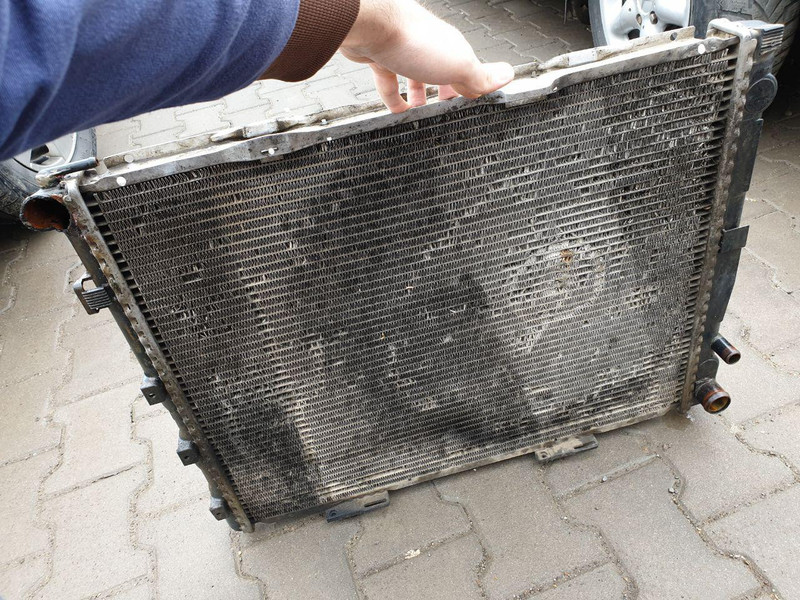 Радіатор 1245001402   Mercedes E-Class