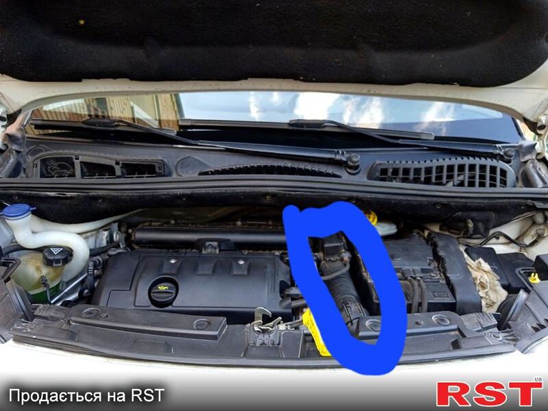 Воздухозаборник Citroen C3 Picasso  2013 хэтчбек 1.4 Бензин Харьков