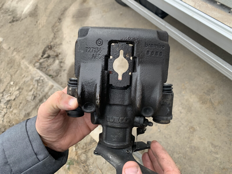 Тормозной суппорт Iveco Daily  2017 3.0 Дизель Хмельницкий