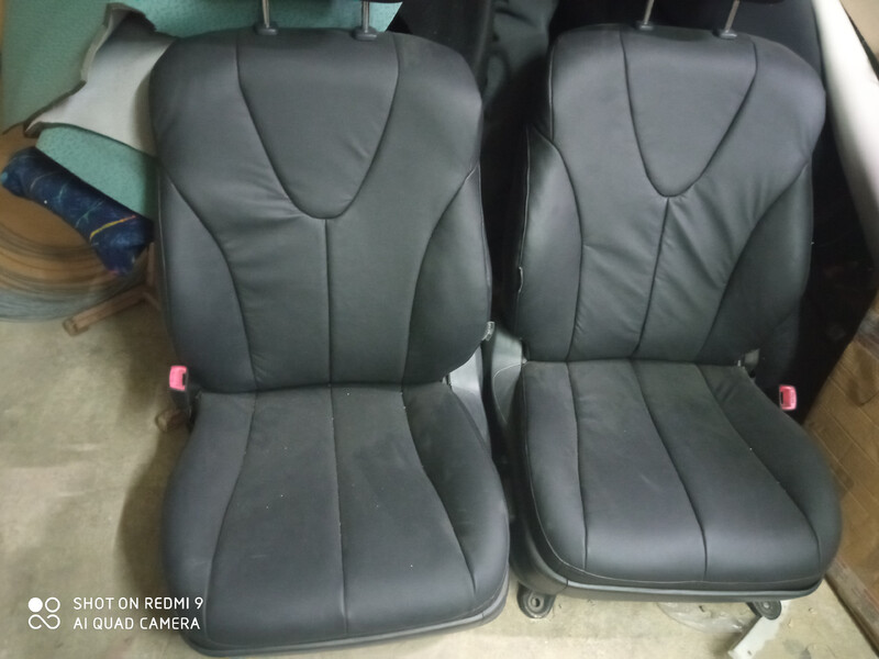 Сидушки передние Toyota Camry 40  2010 2.0 Бензин Умань