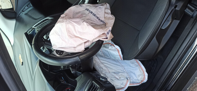 Подушка безпеки водія Ford Focus 3 2013 р.  2.0 л бензин Чернівці