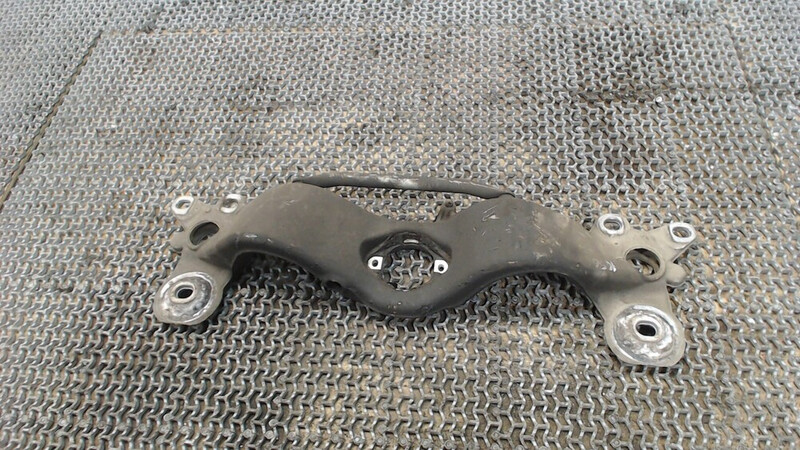 Траверса КПП Audi A4 B7 2006 р.  1.9 л дизель Костянтинівка