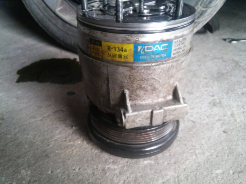 Компрессор кондиционера Chevrolet Aveo Т255 2011 хэтчбек 1.5 Бензин Зборов