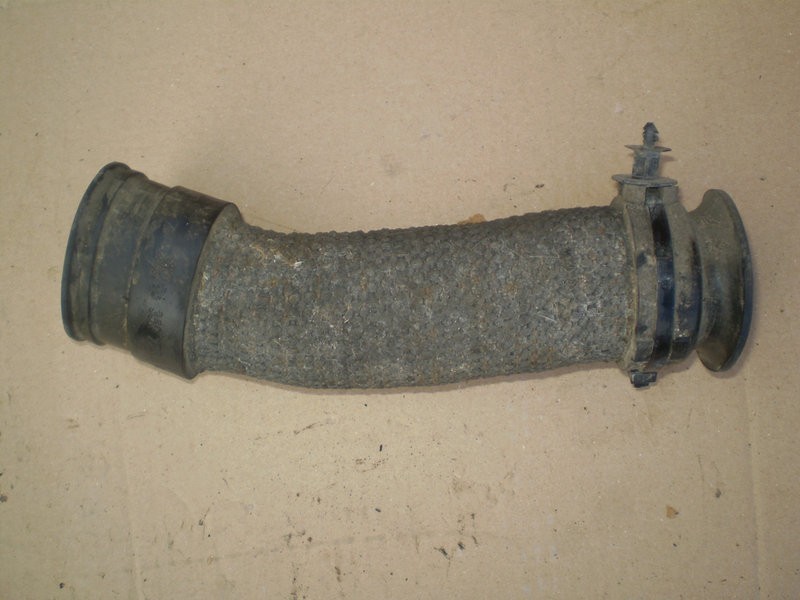 Патрубок повітряний Daewoo Lanos  2000 1.6 Бензин 