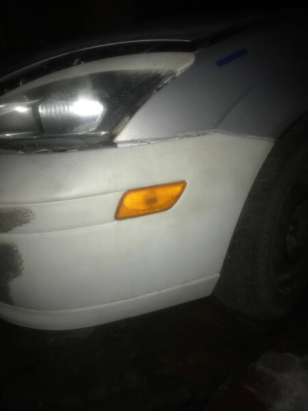 Поворотник левый передний в бампер Ford Focus  2003 2.3 Бензин Ахтырка