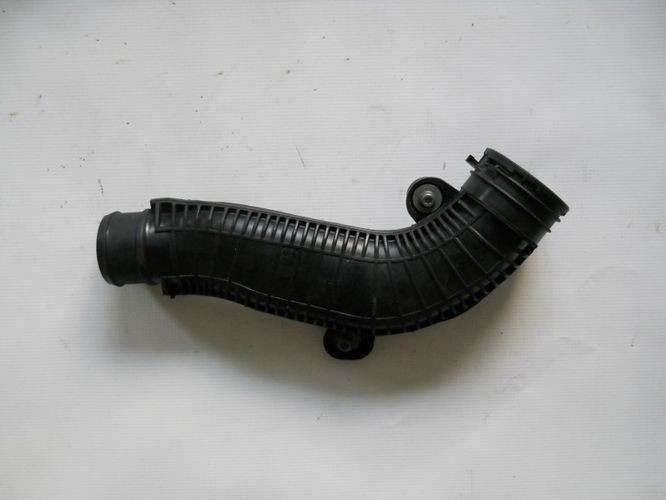 Патрубок турбины 1K0145840R   Skoda Octavia, Skoda Superb, Volkswagen Golf, Volkswagen Passat CC