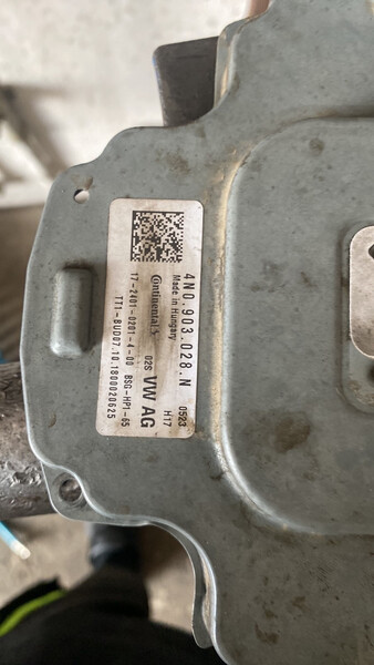 Генератор Audi Q8 2018 г.  3.0 л бензин Хуст