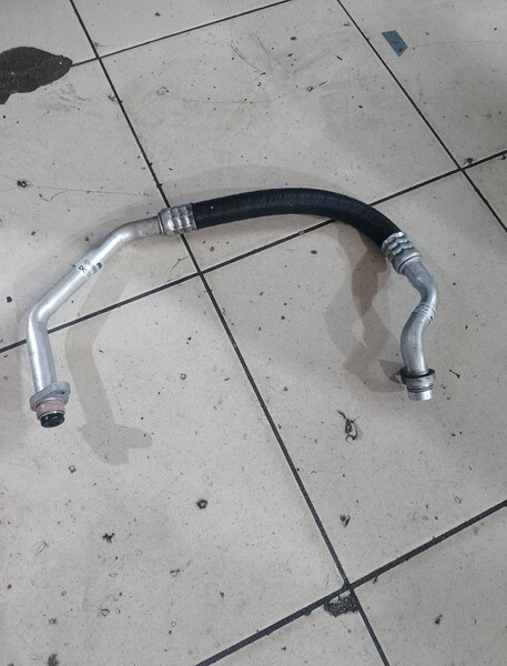 Трубка шланг кондиціонера від компресора до осушувачпа Renault Kangoo  2015 1.5 Дизель Киев