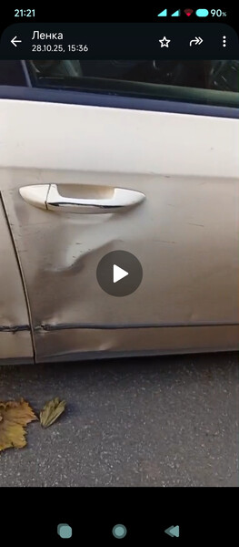 Молдинг двери Volkswagen Passat  2010 универсал 2.0 Дизель 