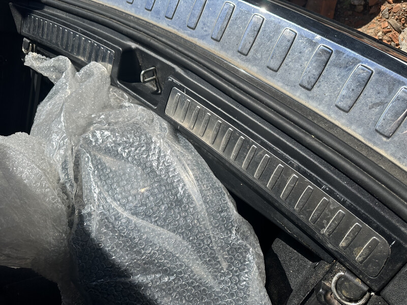 Накладка хром на бампер верх Mercedes-Benz GL-Class X166  2015 3.0 Бензин Черновцы
