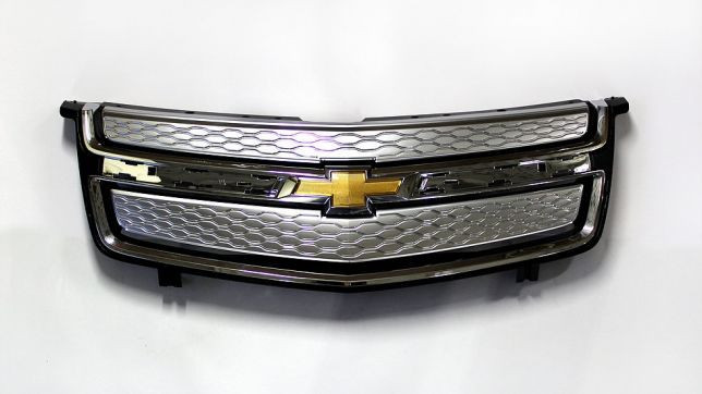 Решетка радиатора Chevrolet Volt хэтчбек 2013 г.  1.4 л гибрид Киев