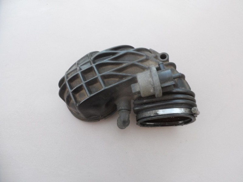 Гофра инжектора Audi 80  1991 2.3 Бензин Запорожье