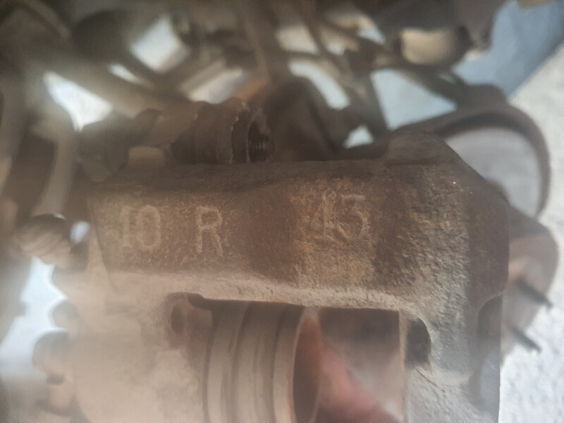 Супорт зад Lexus IS 2007 г.  2.5 л бензин Умань