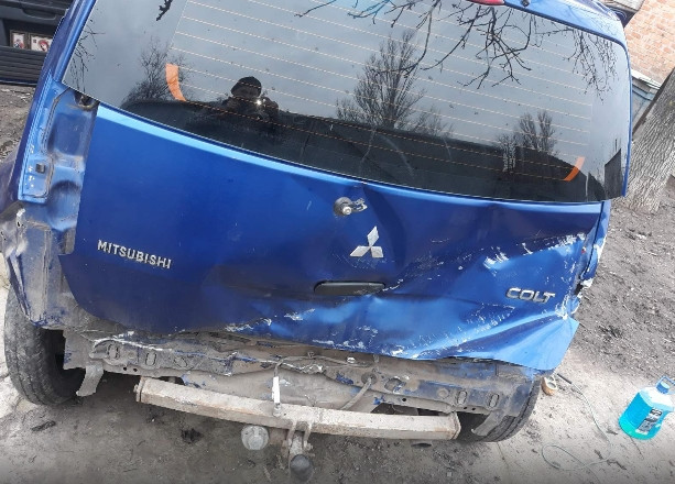 Задняя крышка багажника 5-дверка Mitsubishi Colt  2009 хэтчбек 1.3 Бензин Днепр