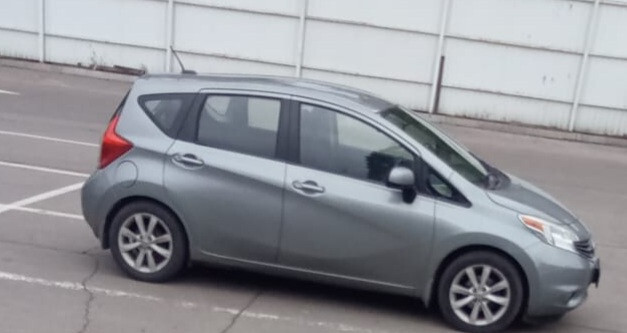 Двері водія Nissan Note E12  2013 хэтчбек 1.6 Бензин Кременчуг