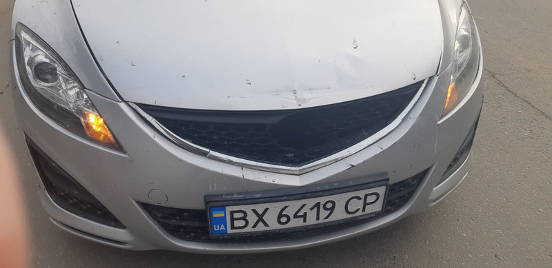 Решетка Mazda 6  2011 универсал 2.0 Бензин Хмельницкий