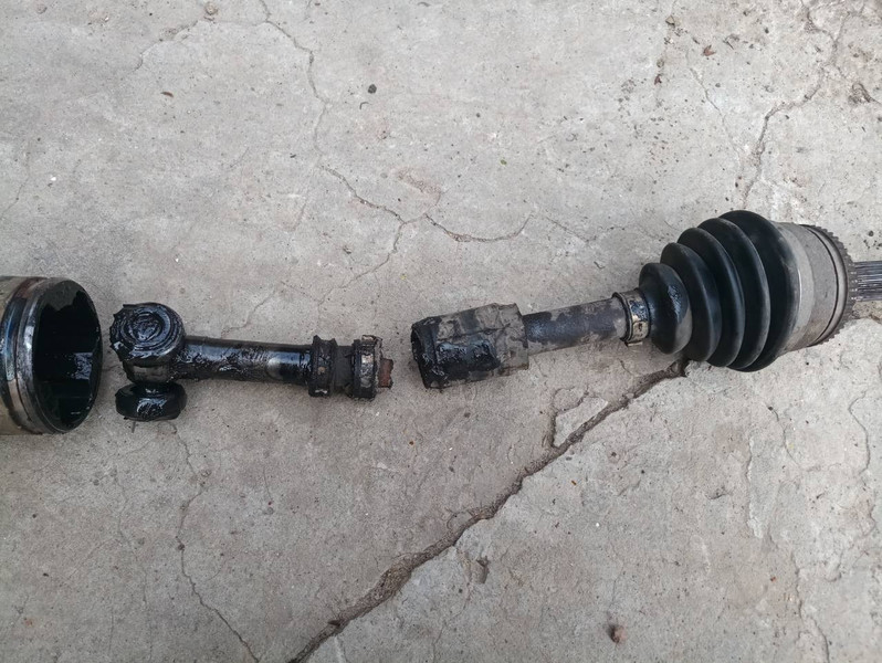 Полуось передняя в сборе Toyota Avensis  1999 універсал 2.0 Дизель Одеса