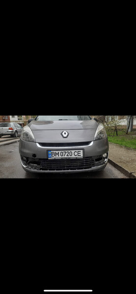 Бампер передний Renault Grand Scenic 3  2012 универсал 1.6 Дизель Конотоп