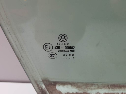 Стекло двери Volkswagen Passat В7 2014 универсал 2.0 Дизель Миргород