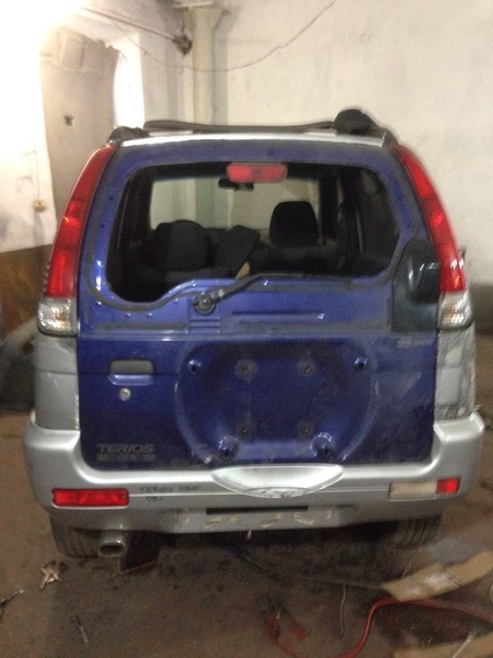 Стекло задней двер Daihatsu Terios  2004 1.3 Бензин Одесса