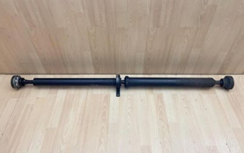 Карданний вал Jaguar XE  2018 