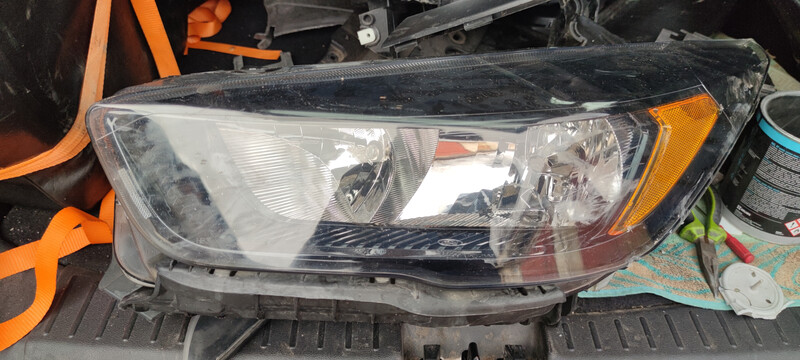 Фара Ford Escape 2017 г.  2.4 л бензин Коростень