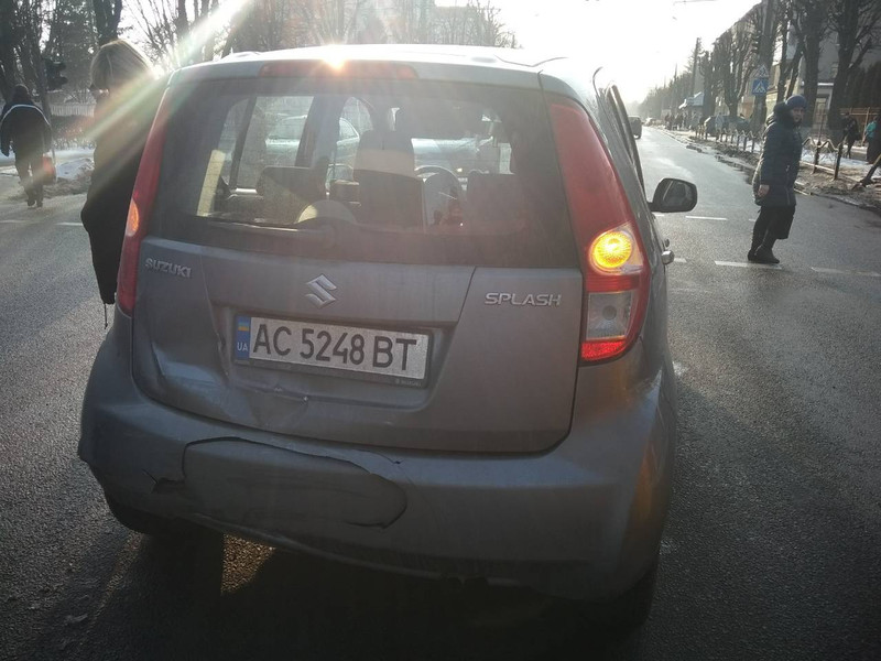 Задня ляда Suzuki Splash  2010 хетчбек 1.3 Бензин Луцьк