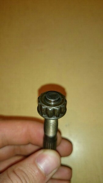 Комплект шатуних болтов Mazda 929 1988 г.  3.0 л бензин Ровно