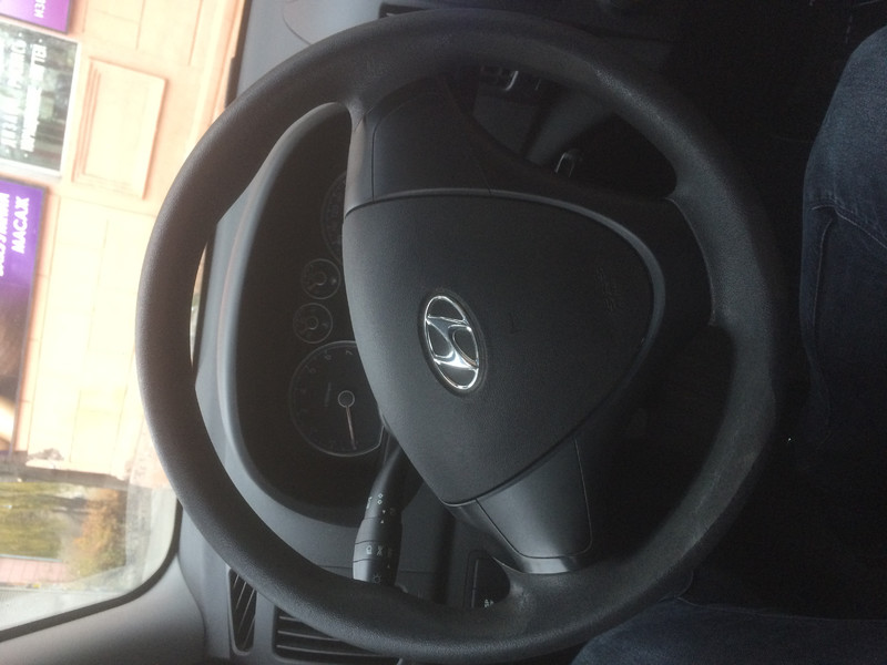 Кермо Hyundai i30  2010 універсал 1.4 Бензин 