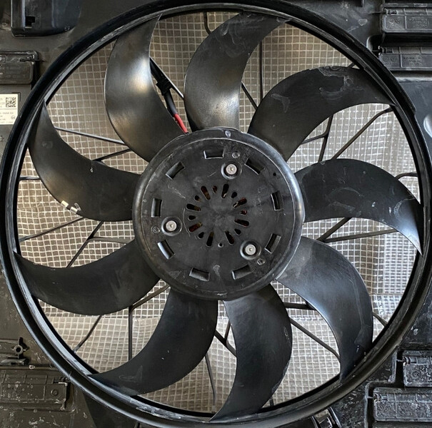 Вентилятор лопасті brose c69160140 Mercedes Sprinter 907 універсал 2019 р.  3.0 л дизель Луцьк