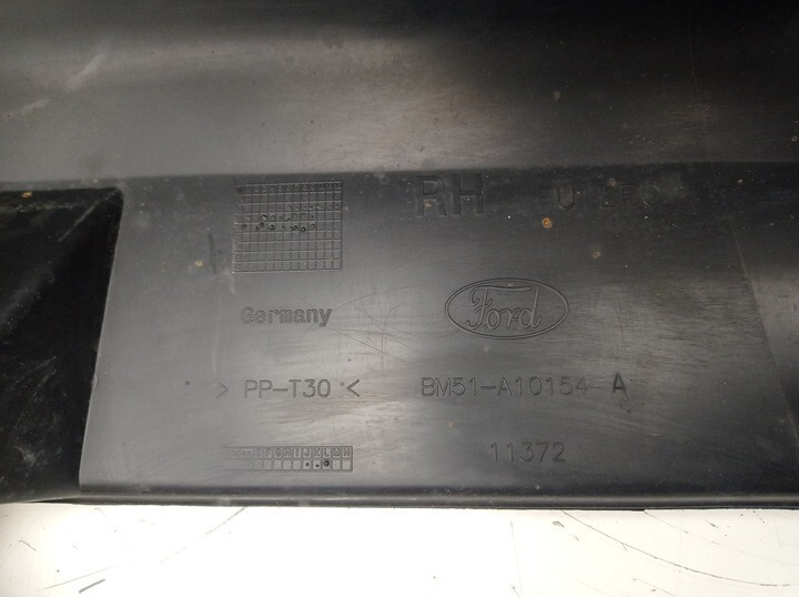 Молдінг порога правий Ford Focus 3  2013 