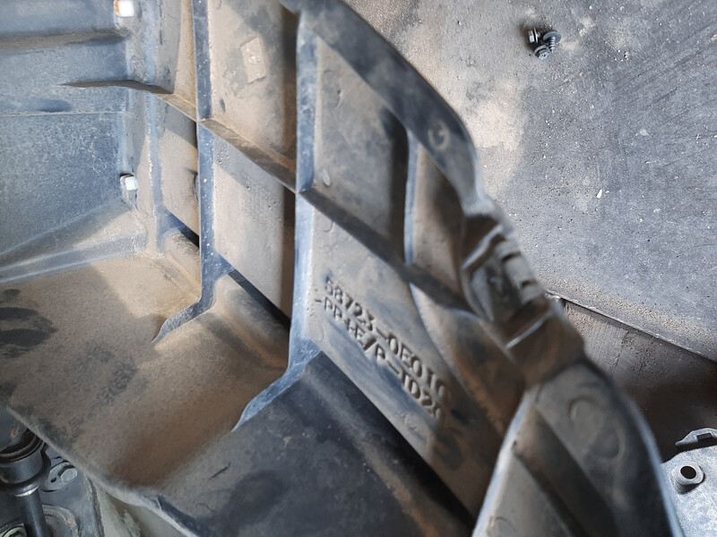 Крепежные элементы Lexus RX 2015 г.  3.5 л бензин Буча