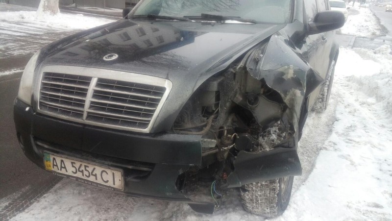 Бампер пер , крыло пер лев, фара лев SSangYong Rexton  2007 2.0 Бензин Харьков