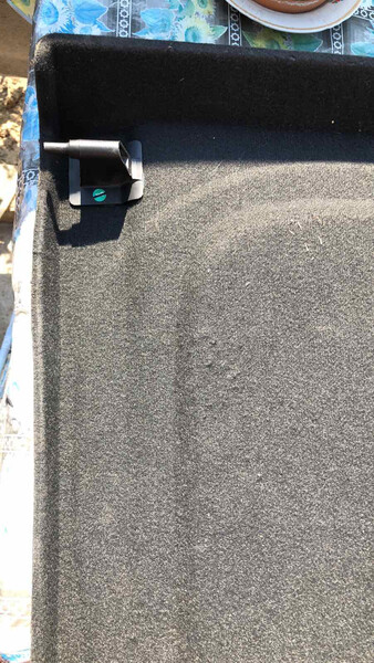 Ліве кріплення задньої полки Chevrolet Cruze  2011 хетчбек 1.6 Бензин 