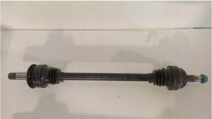 Mercedes полуось ліва задняя Mercedes-Benz GLC-Class  2019 хэтчбек 1.7 Бензин 