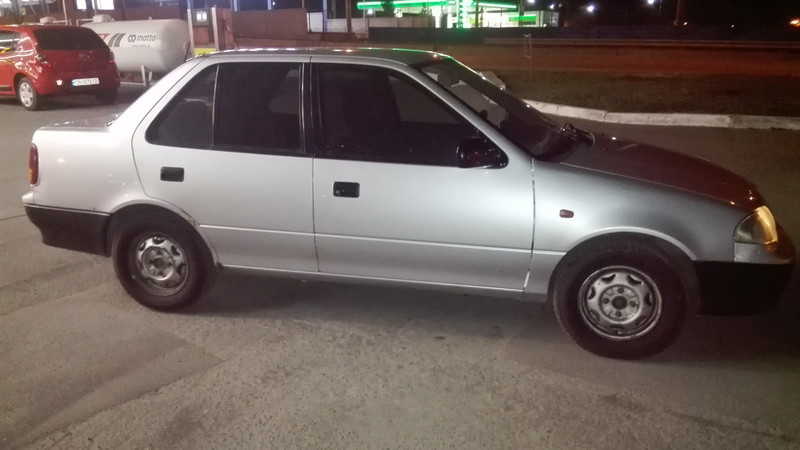Колодки тормозные Suzuki Swift 2002 г.  1.3 л бензин Киев