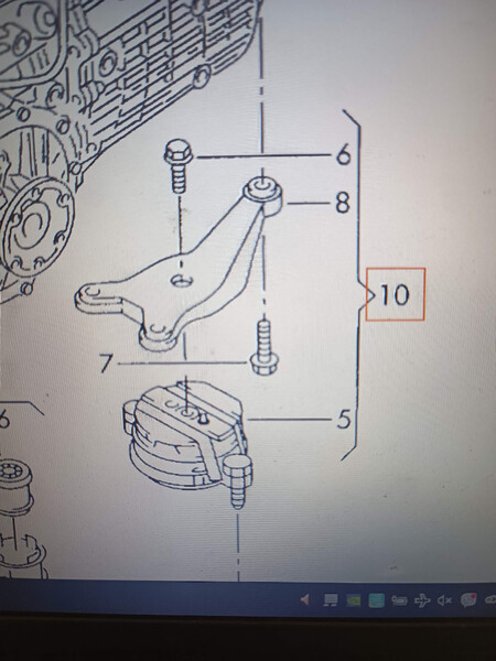 Подушка с кронштейном Audi A4 B6  2003 хэтчбек 2.5 Дизель Одесса