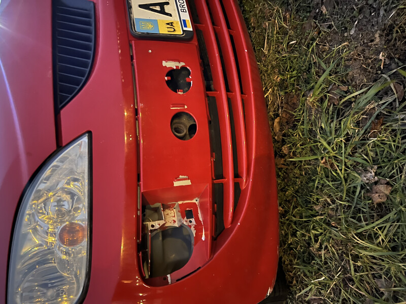 Наладка бампера переднего правая Mitsubishi Colt  2006 Харьков