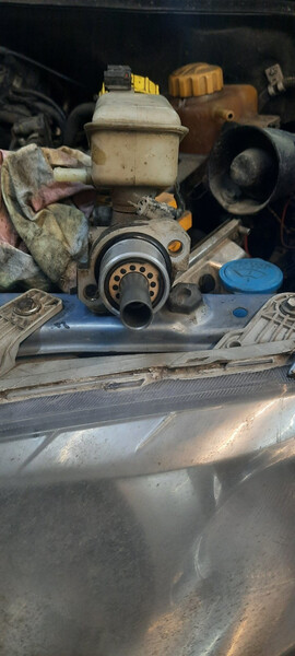 Главный тормозной цилиндр под абс Chevrolet Aveo t250 2007 1.6 Бензин 