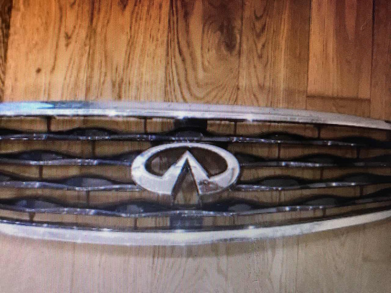 Решітка радіатора Infiniti FX 37 2010 3.5 Бензин Черкаси