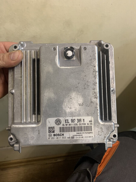 ЕБУ Volkswagen T6 (Transporter) 2015 р.  2.0 л дизель Київ