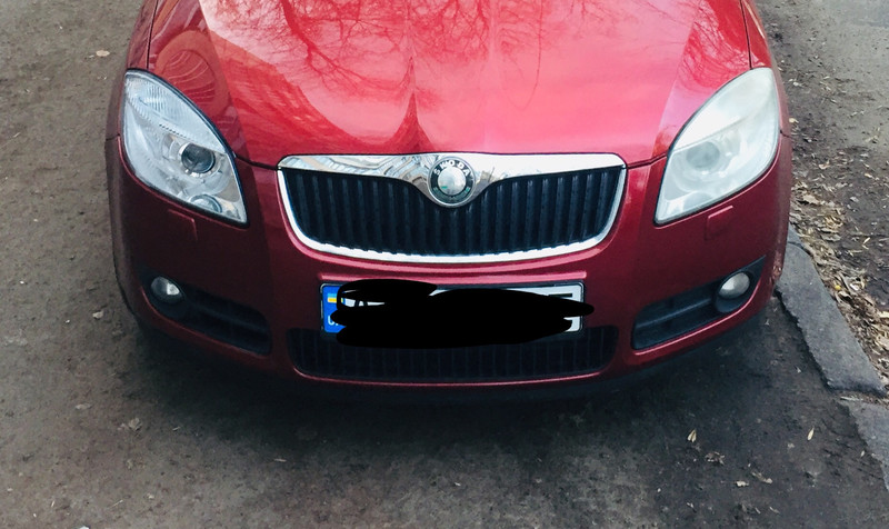 Бампер передний в сборе Skoda Roomster  2007 универсал 1.4 Бензин Киев