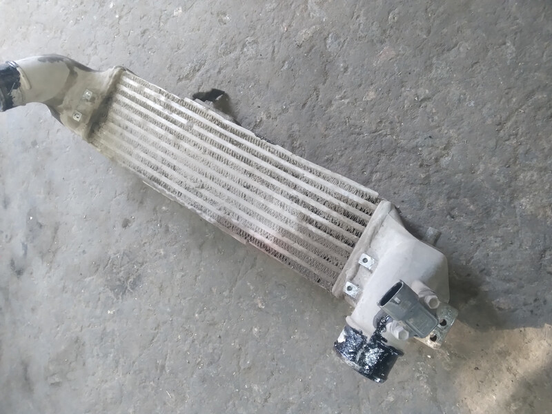 Интеркулер Kia Sorento 2006 г.  2.5 л дизель