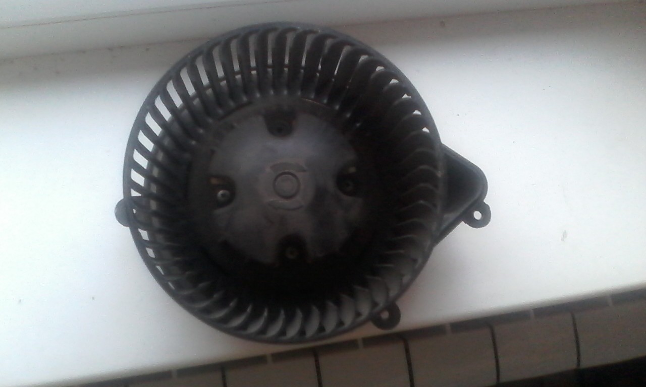 Вентилятор печки 7701035902   Renault Laguna, Renault Safrane
