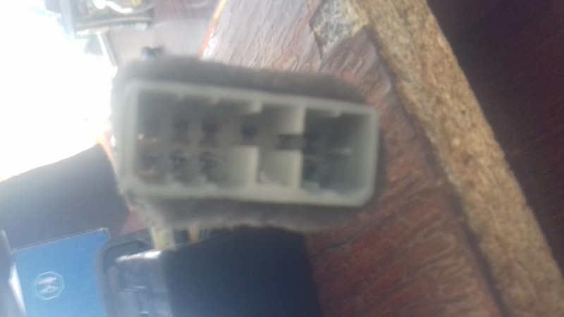 Блок кнопок склопідйомника 08542-3S   Kia Sportage