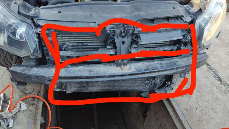Экран корпуса пердний Volkswagen Jetta 6  2014 універсал 2.0 Дизель 