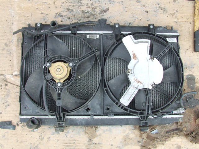 Радиатор основной Nissan Primera универсал 2001 г.  1.8 л бензин Луцк