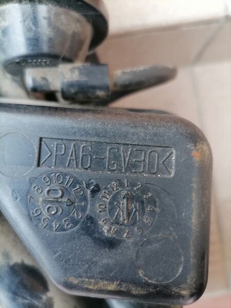 Впускний колектор Skoda Octavia Tour  2006 хетчбек 1.6 Бензин 